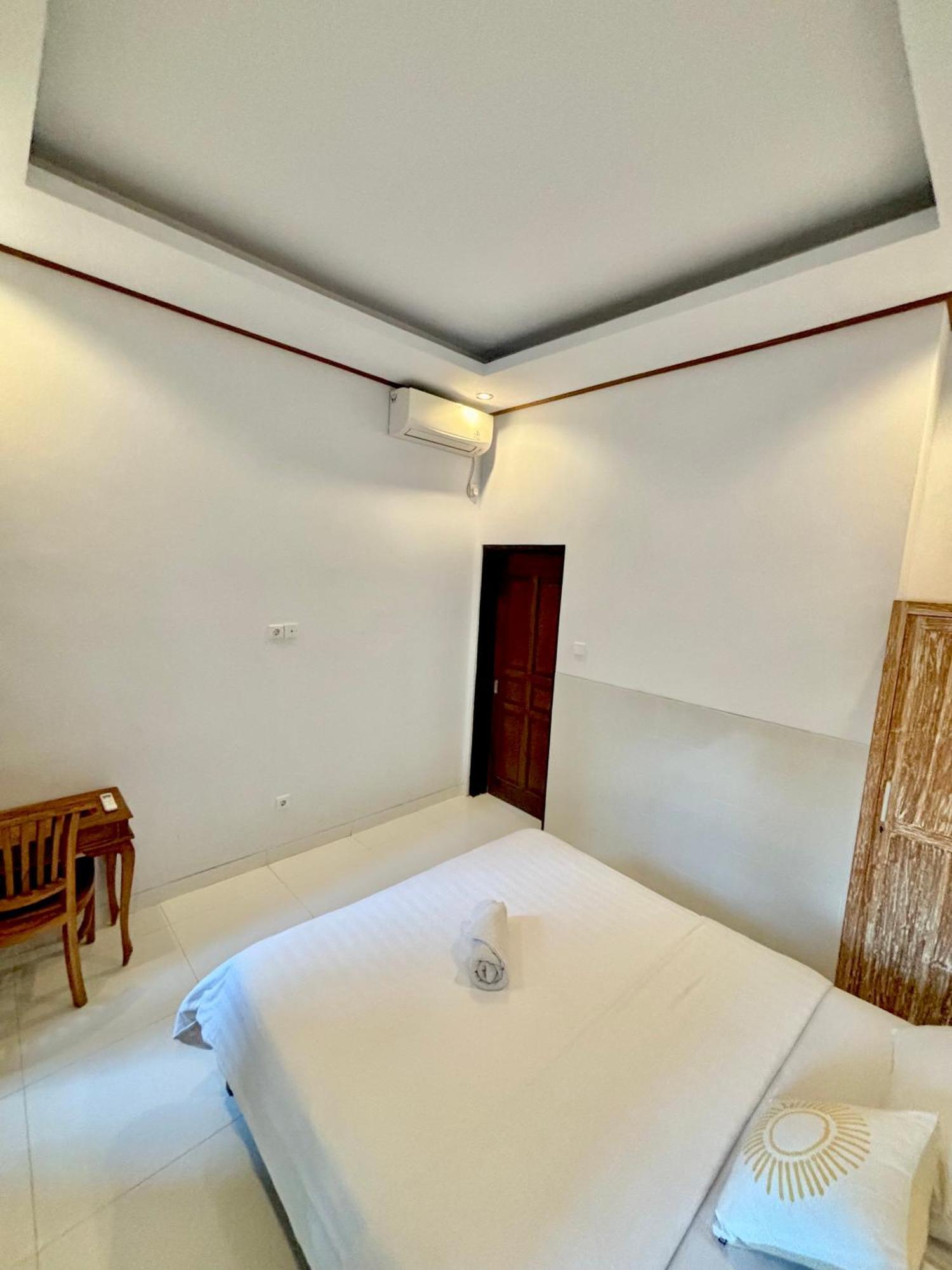The Lima Home Stay In Canggu Esterno foto
